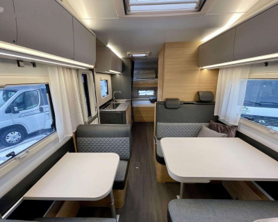 Adria Coral Xl003.jpg