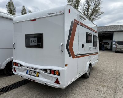 Weinsberg Lakokocsi 400lk 011.jpg