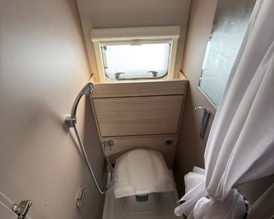 Weinsberg Lakokocsi 470qdk 007.jpg
